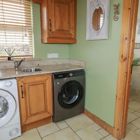 Donagh Cross Town House Holiday home *
