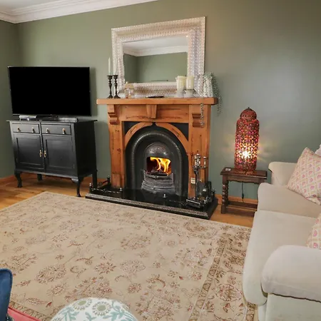 Donagh Cross Town House * Carndonagh