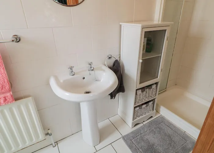 בית נופש Donagh Cross Town House *