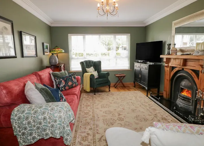 Donagh Cross Town House